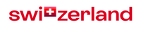 Het woord ‘switzerland’ in kleine rode letters, waarbij de ‘t’ is vervangen door een rood vierkant met daarin een wit kruis, dat lijkt op de Zwitserse vlag. De achtergrond is lichtgrijs.
