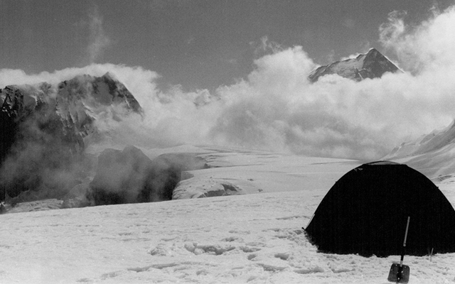 Expeditie Ismail Samani-piek