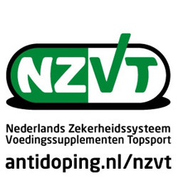 Logo met ‘NZVT’ in groen en wit op een capsulevorm, met daaronder Nederlandse tekst: Nederlands Zekerheidssysteem Voedingssupplementen Topsport. Websitelink: antidoping.nl/nzvt.
